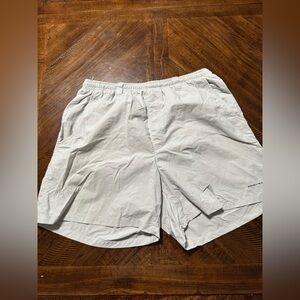 Columbia Men's Light Gray Athletic Shorts
